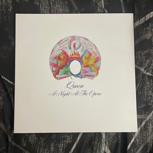 Queen Album: A Night at the Opera Vinyl Record 🖤✨